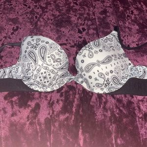 Victoria Secret bra